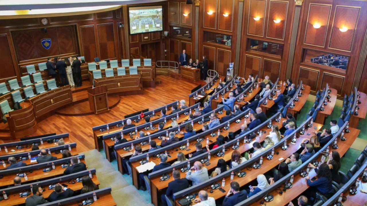 Vrasja e Arlinda Zekajt nga kunati i saj, LVV nis mbledhjen e nënshkrimeve për seancë të jashtëzakonshme në Kuvend